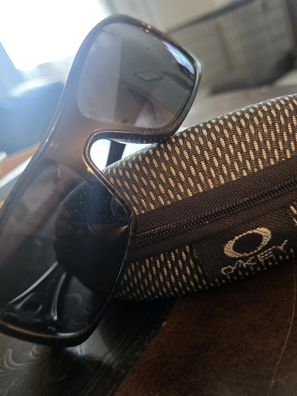 Oakley Antix Men’s Monolens Sunglasses